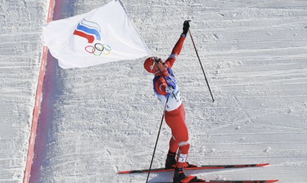 Большунов поблагодарил бога за свое первое олимпийское золото