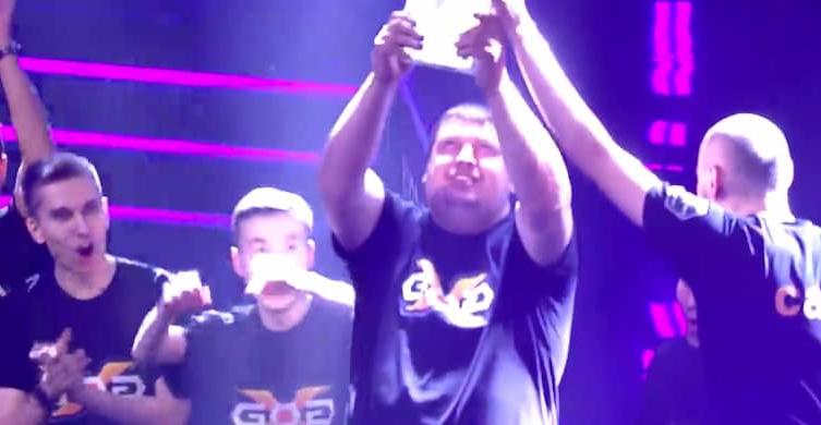 Dosia и mou снова стали чемпионами в турнире по CS