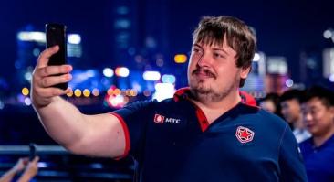 Dosia завершил карьеру игрока