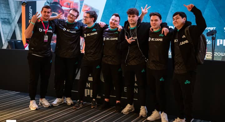 Cloud9 уступила FlyQuest ведя со счетом 6:1, букмекеры предлагали коэффициент 15 на новозеландцев