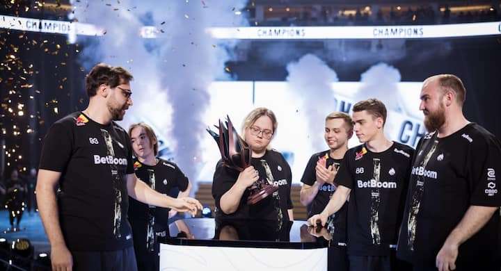 Названа вероятность победы на мейджоре по CS2 российской команды Team Spirit