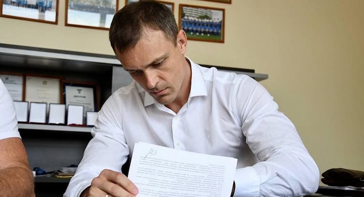 «Когда узнал, что намечается глобальный проект, стало вдвойне интереснее и ответственнее» — интервью со спортивным директором ФК «Челябинск» Евгением Гаврюком