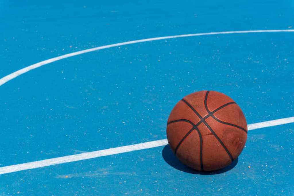 Различия в разметке по лигам NBA и FIBA