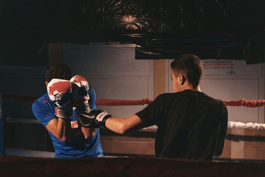 Контрпанчер (counter-puncher)