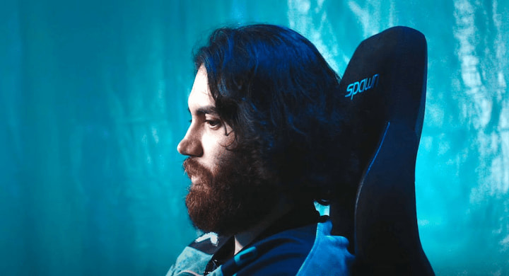 Россиянин может выиграть полмиллиона рублей. Он поставил на матчи StarLadder Budapest Major по CS