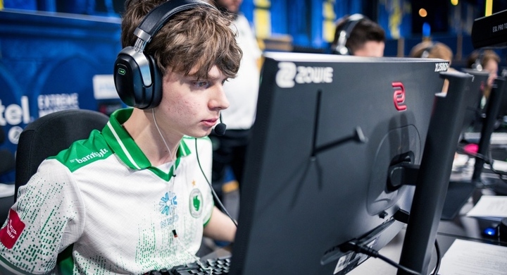 Team Falcons разгромит украинскую команду B8 на старте StarLadder Budapest Major-2025, считают букмекеры