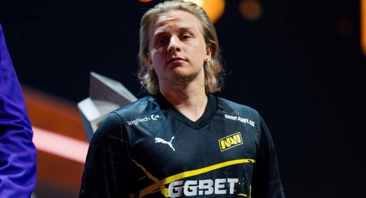 FaZe Clan — NaVi: букмекеры назвали фаворита сенсационного полуфинала StarLadder Budapest Major-2025