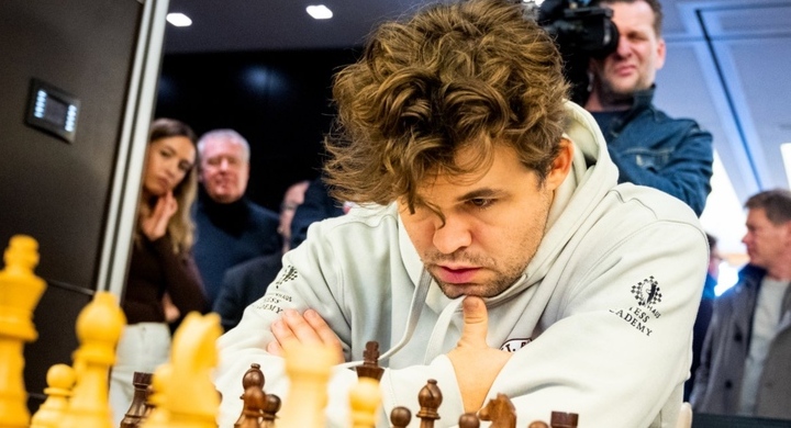 Россиянин довел Карлсена: Артемьев стал третьим фаворитом ЧМ по шахматам