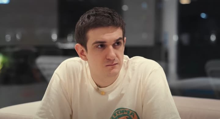 Evelone проиграл более миллиона рублей на матче StarLadder Budapest Major по CS 2