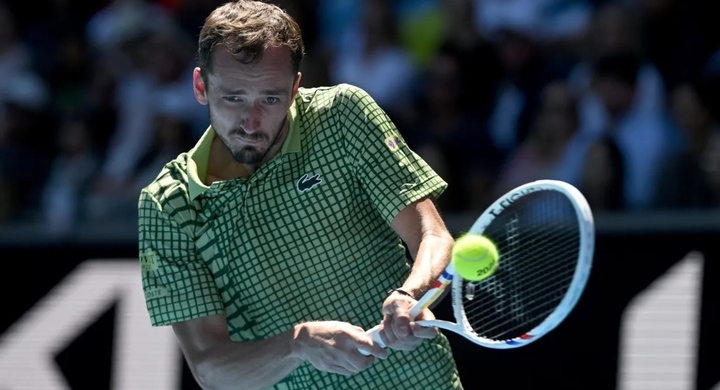 Медведев — фаворит матча с Тьеном в 1/8 финала Australian Open. Коэффициент на победу россиянина — 1.42
