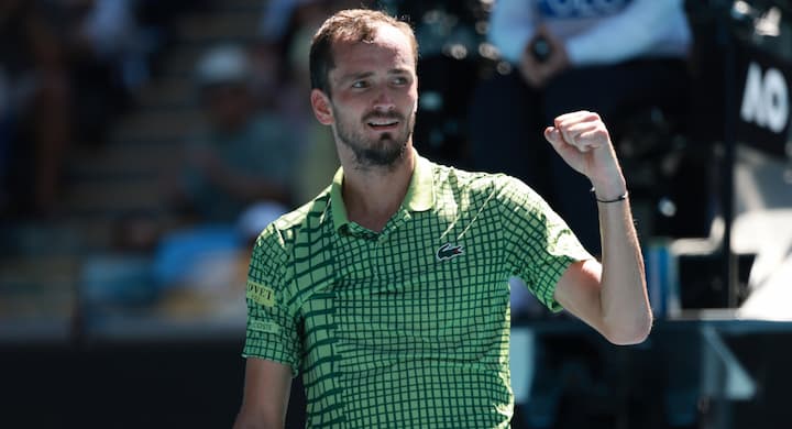 Медведев оформил камбэк на Australian Open со счета 0:2 по сетам. Вероятность победы была всего 22%