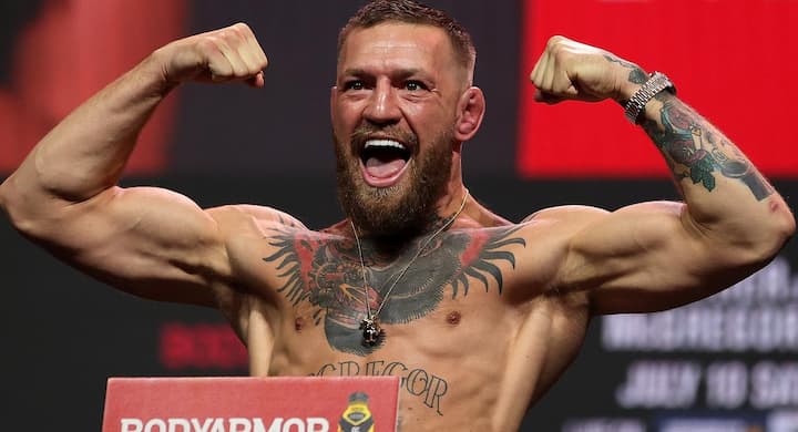 Макгрегор официально возвращается в UFC. Букмекеры назвали вероятность победы в бою с Холлоуэем