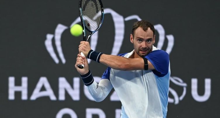 Россиянин Сафиуллин сенсационно выбил 7 ракетку мира на турнире ATP